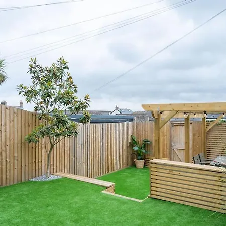Stylish & Modern Home, Newquay W/parking New Quay