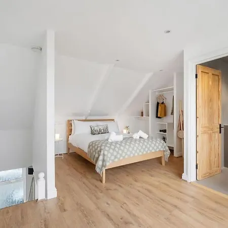 Stylish & Modern Home, Newquay W/parking Nyaraló